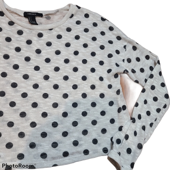 Forever21 polka dot crop sweater - Picture 2 of 5